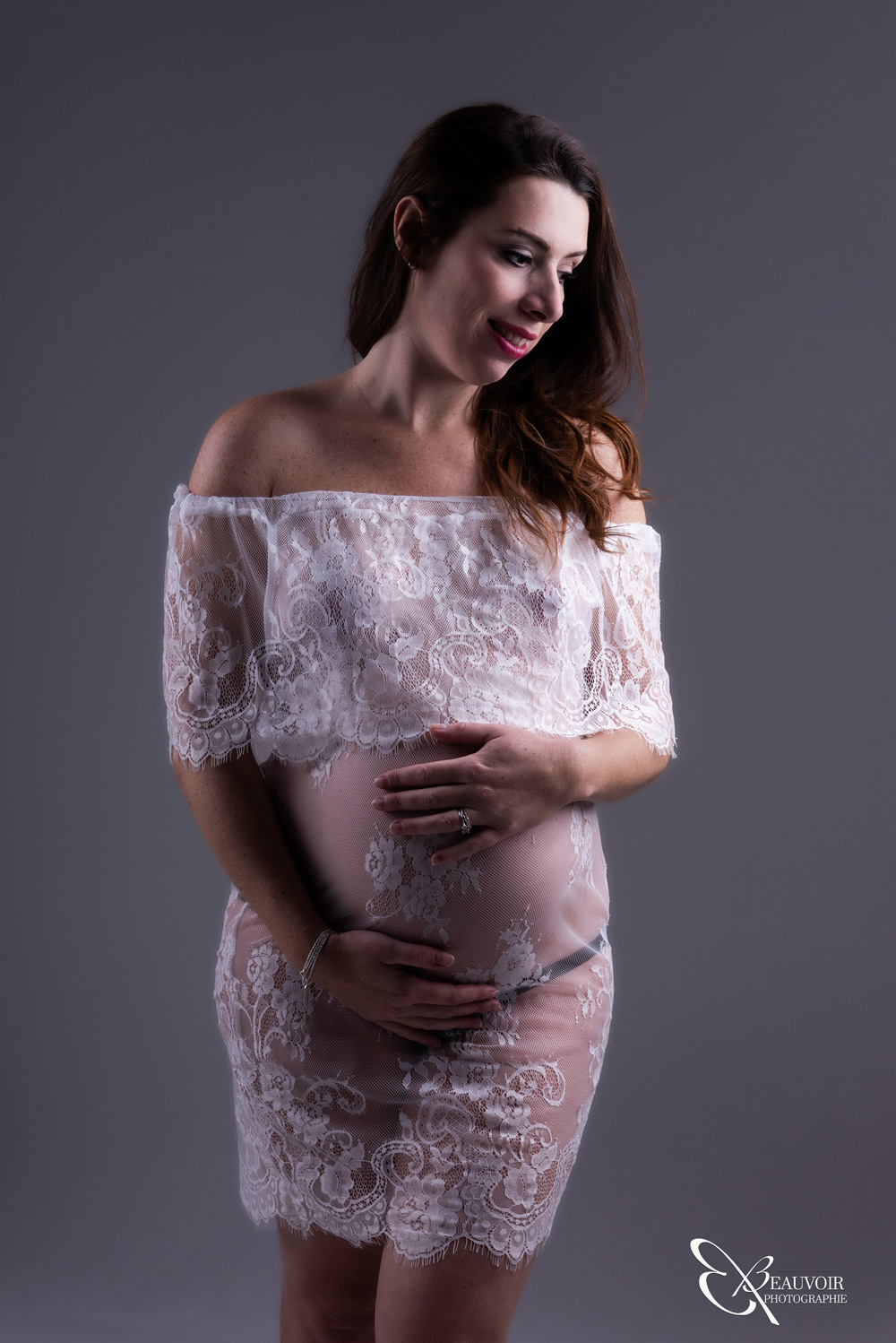 Fligez vos instants de grossesse dans mon studio Beauvoir Photography à Chambéry