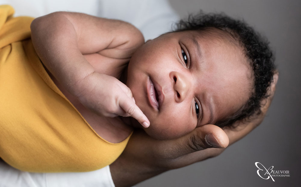Seancephoto newborn nouveaune bébé 15joursdevie chambery studio photo 001